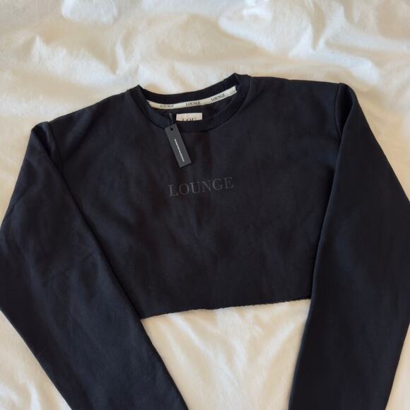 Lounge Tops - NWT Lounge Apparel Black Cropped Sweatshirt Size M